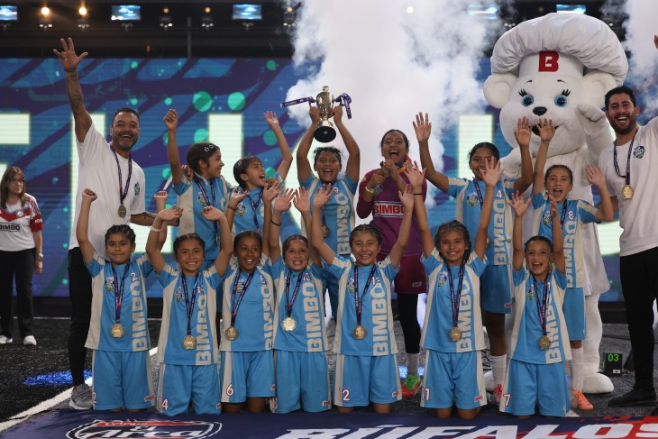 Colegios El Arca y Cumbres International School se coronan campeones nacionales de Futbolito Bimbo 2026